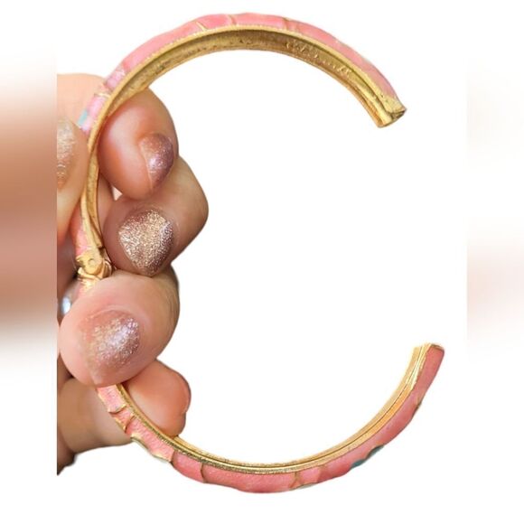 PARIS Bracelet Enameled Hammered Metal Hinge Pink 7" - Picture 5 of 6